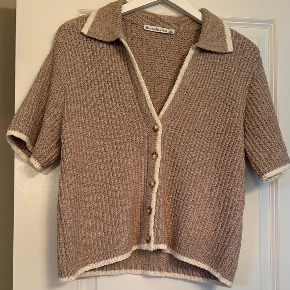 Abercrombie & Fitch Taupe Short-Sleeve Knit Cardigan with Cream Trim